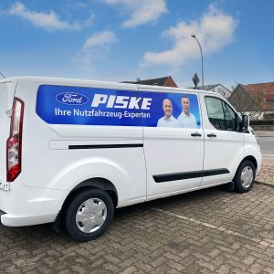 Fahrzeugbeschriftung Autohaus Piske